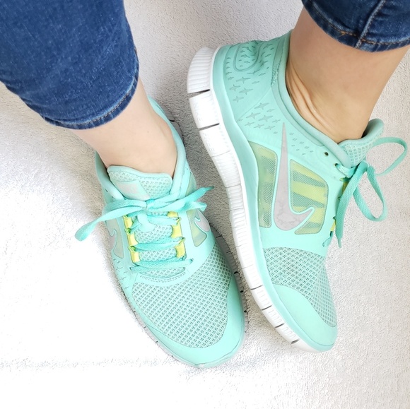 free run mint green